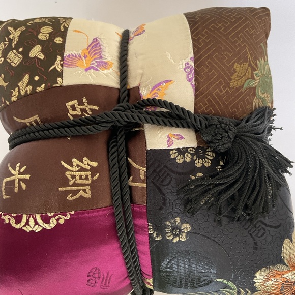 Pier 1 set of Three Ornate Satin Asian Accent Pillows NWT - Picture 9 of 16